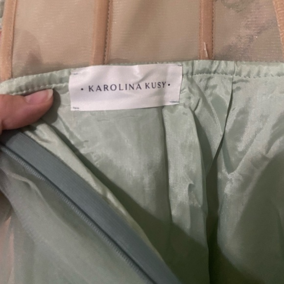 Karolina Kusy size 4 sage green corset embroidered tulle ballgown EUC - Picture 4 of 7